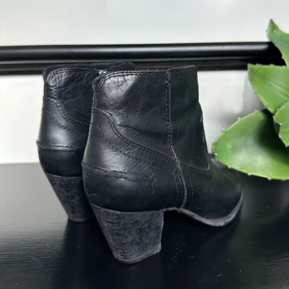 FRYE Renee Seam Short Booties boot western zipper women’s 6.5 like new - Picture 4 of 13